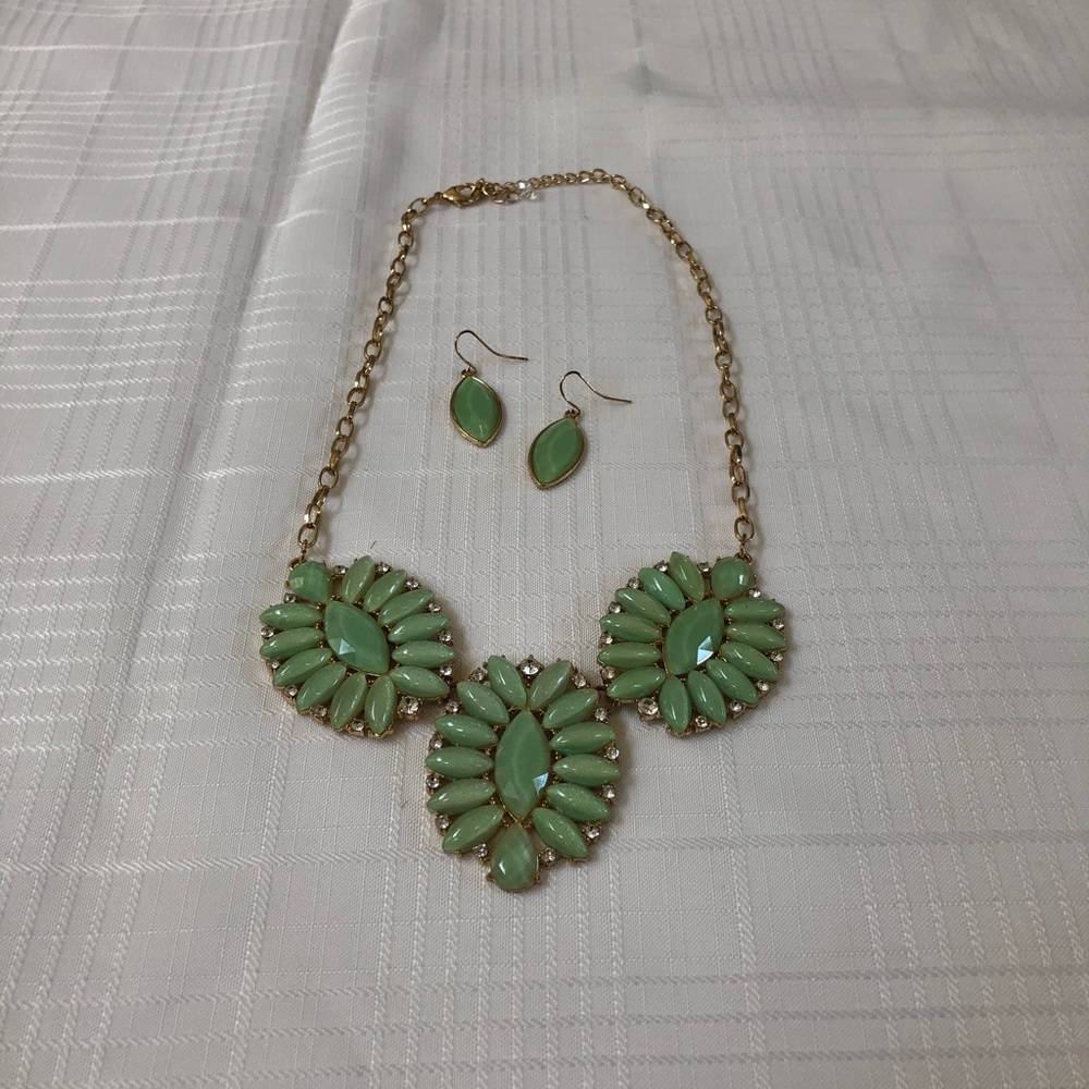 Necklace/Earring set